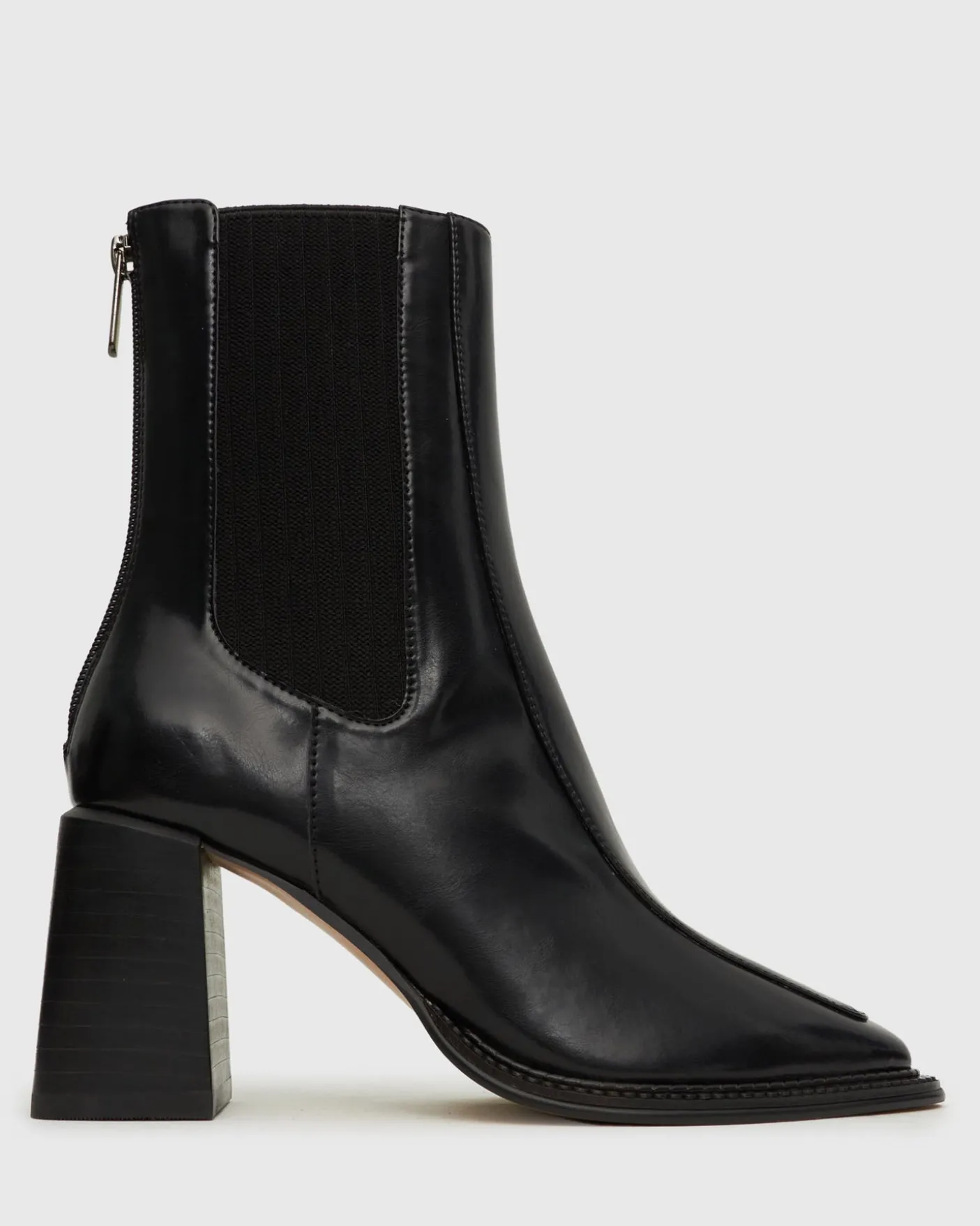 DOWNTOWN Block Heel Chelsea Boots