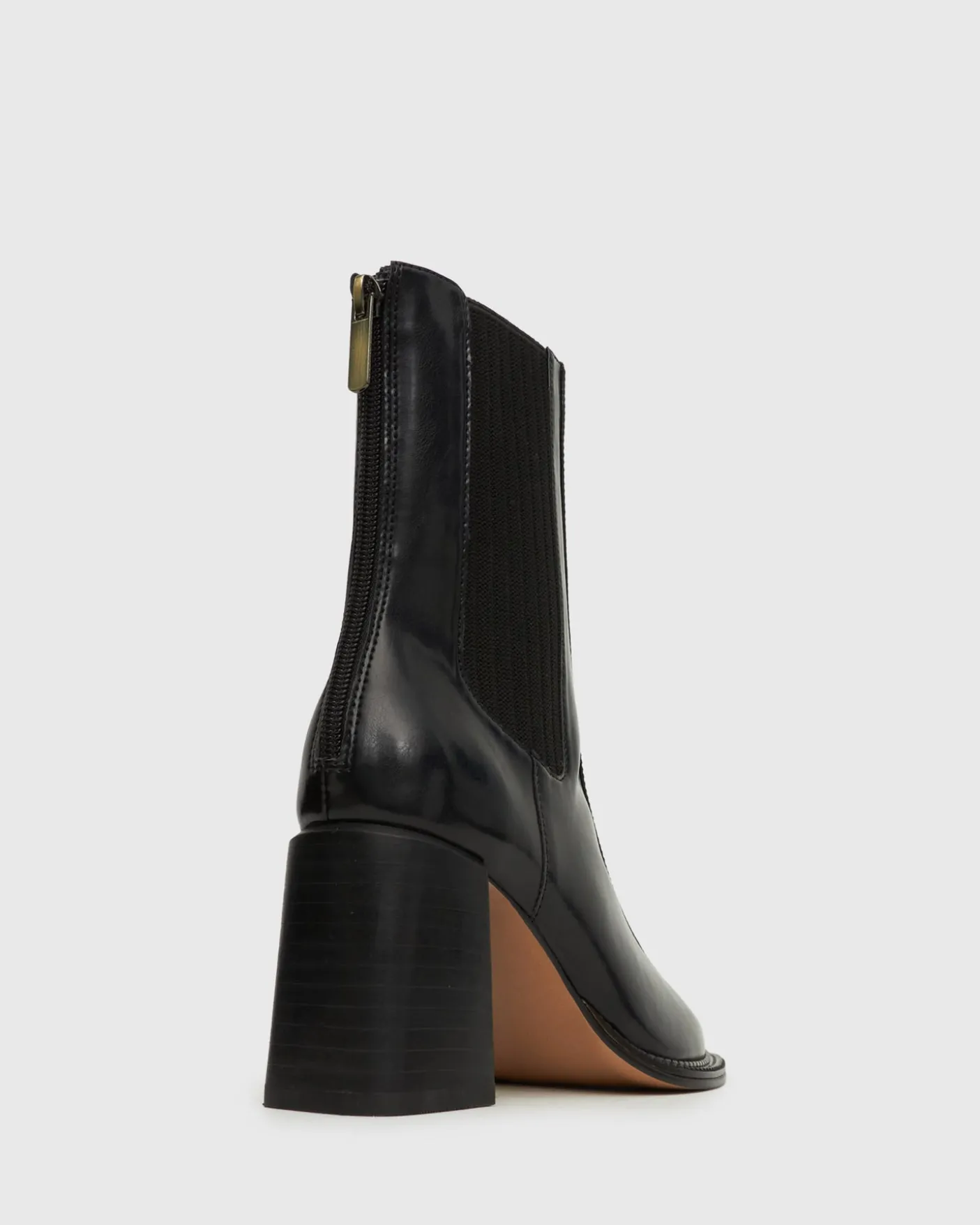 DOWNTOWN Block Heel Chelsea Boots