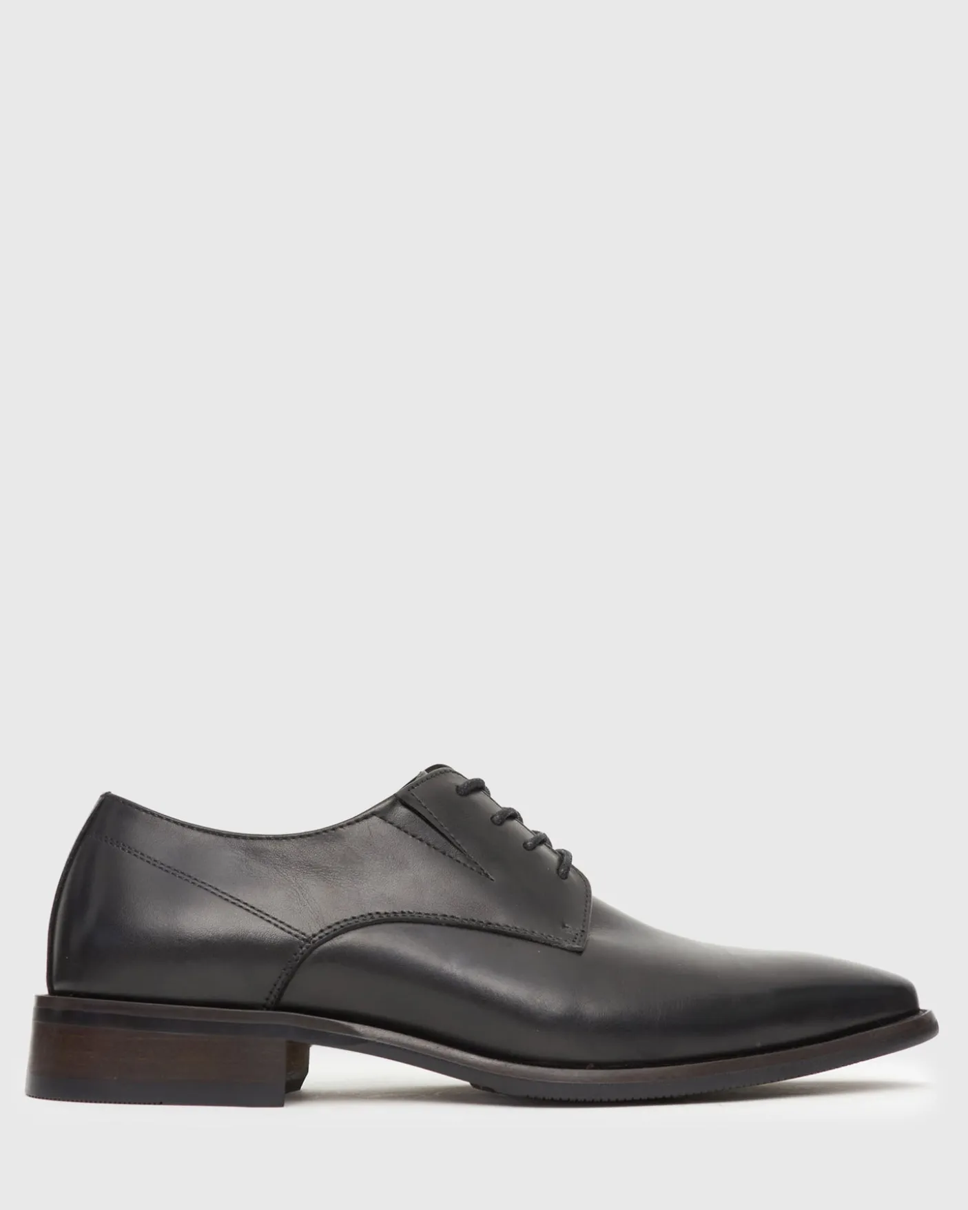 EUGENE Leather Derby Shoes