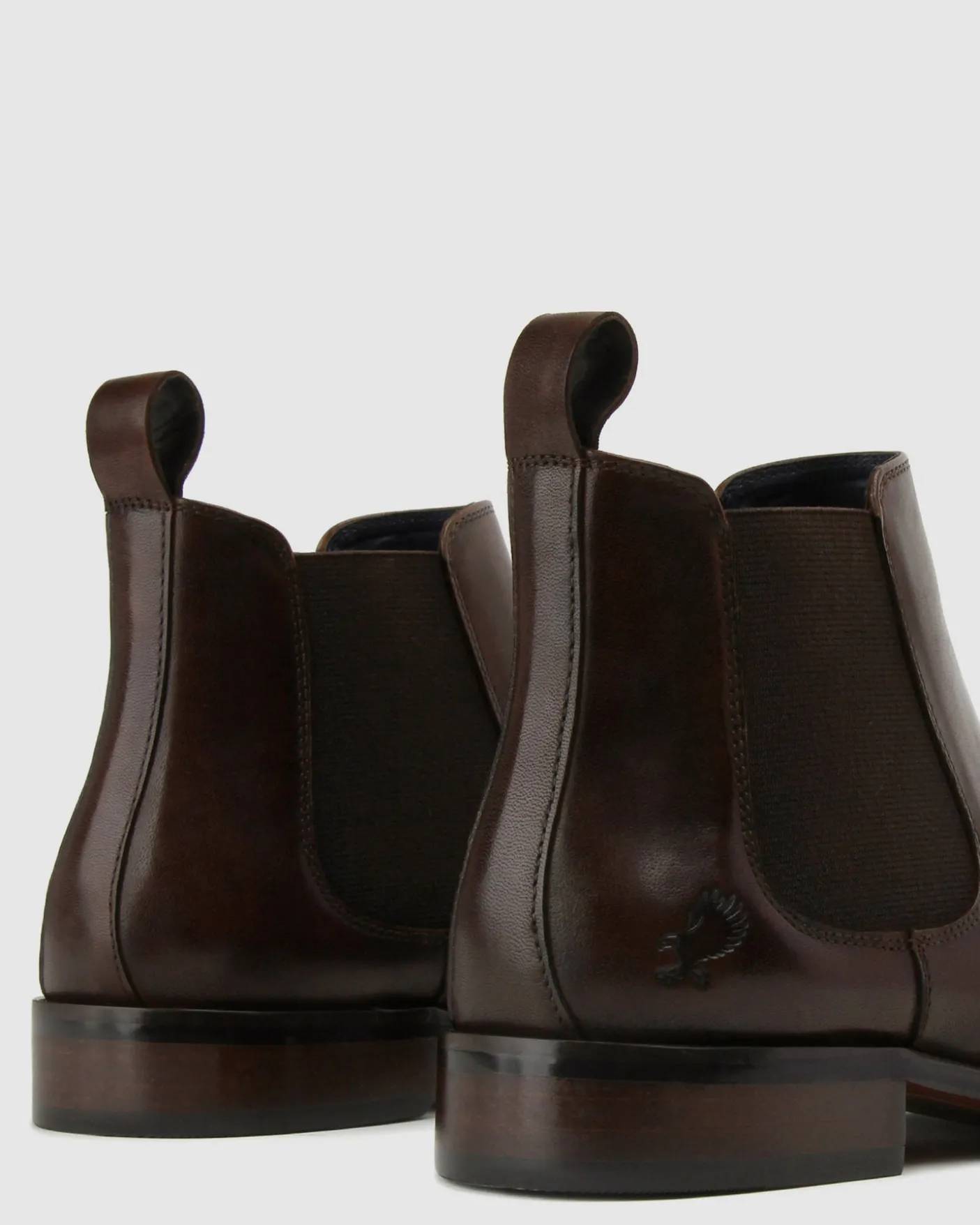 EVAN Leather Chelsea Boots