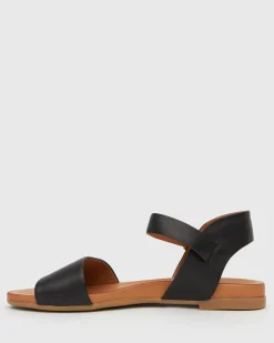 FLIGHT Leather Flat Sandals
