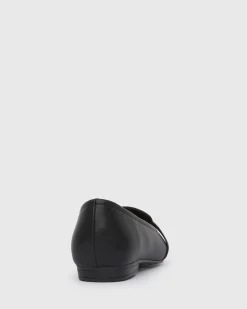 GIANNI Pointed Toe Flats