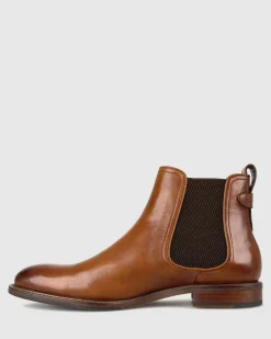 JEFFERY Leather Chelsea Boots