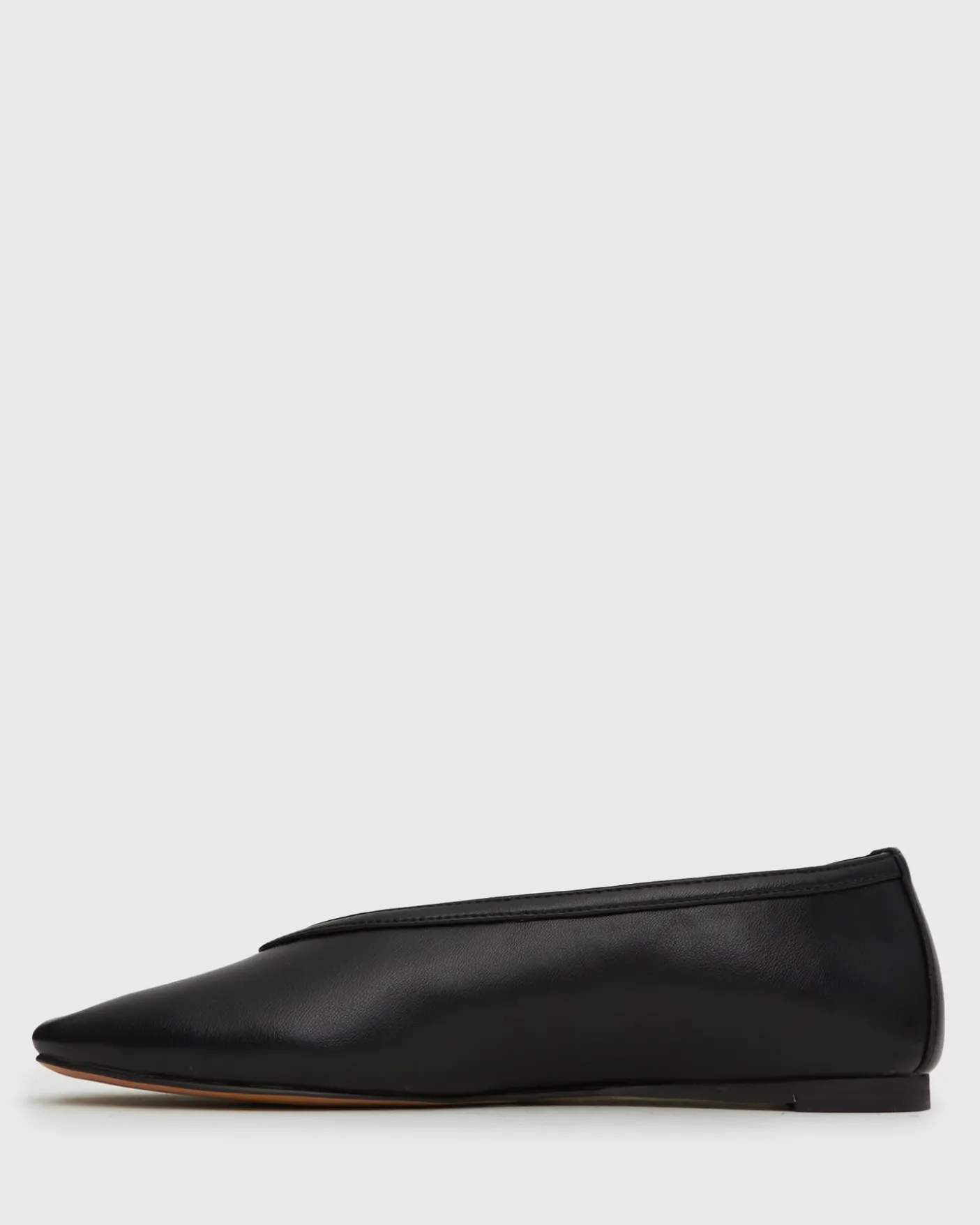 LENNOX Round Toe Ballet Flats