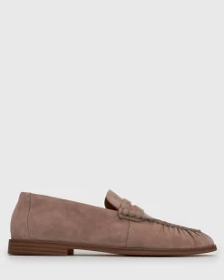 MUSE Suede Loafers