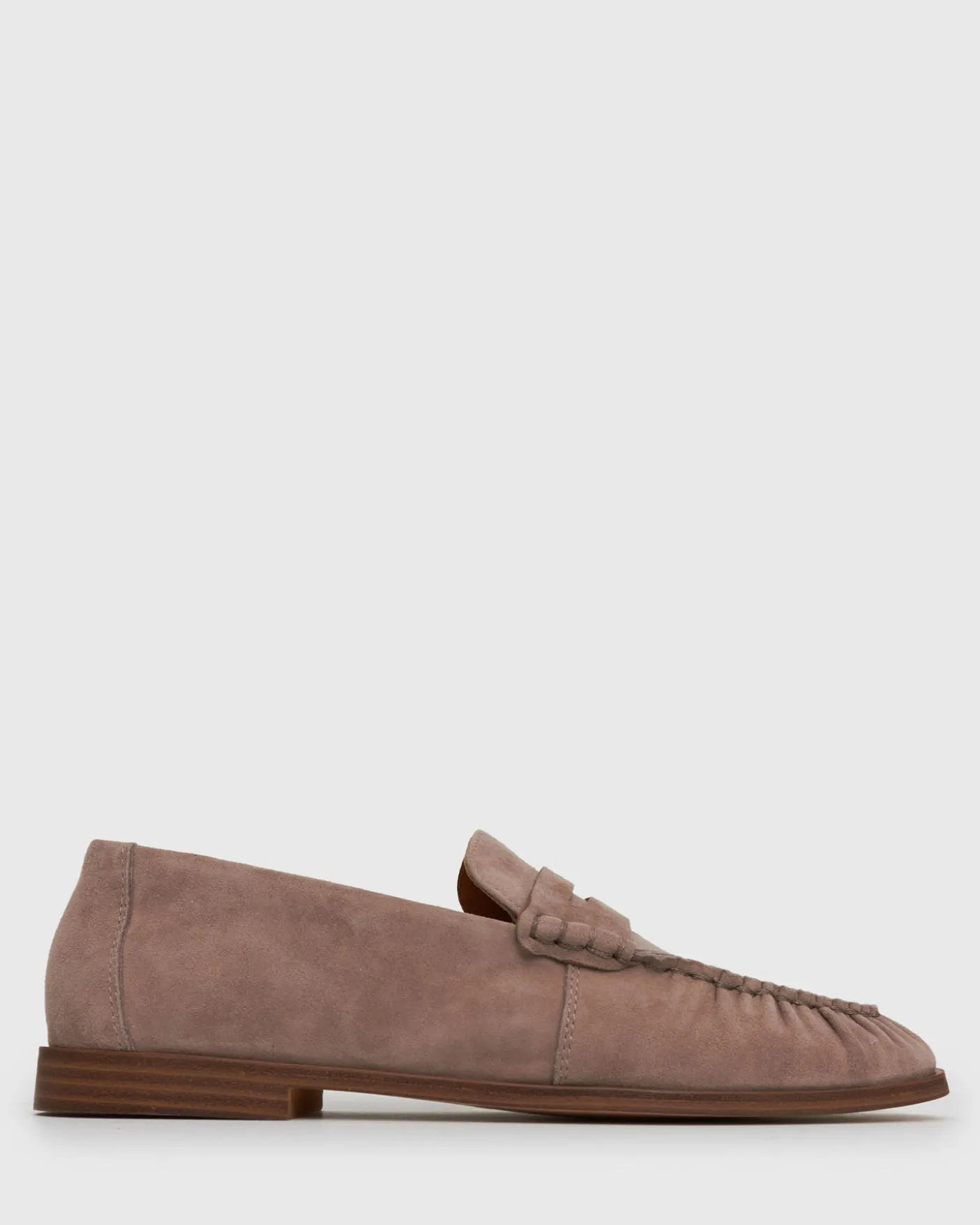 MUSE Suede Loafers