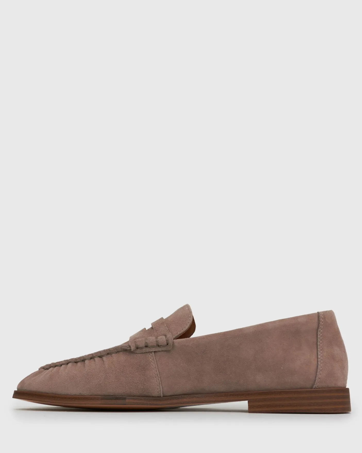 MUSE Suede Loafers