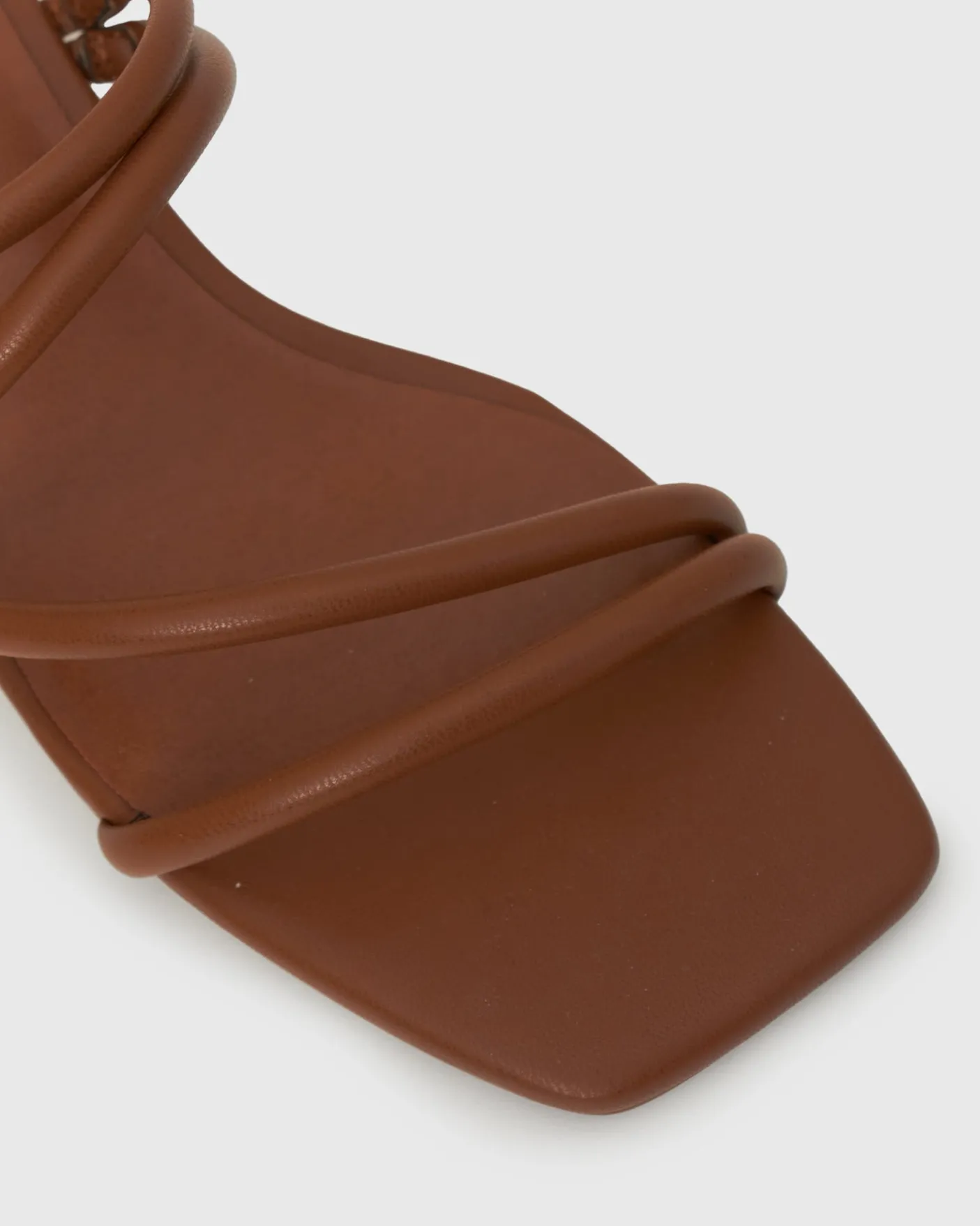 PRE-ORDER HALLIE Low Wooden Block Heel Mules