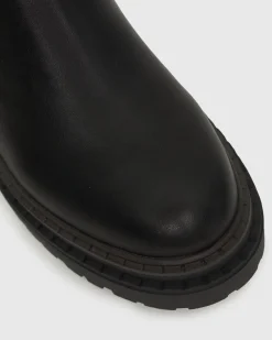 RIVER Chunky Chelsea Boots