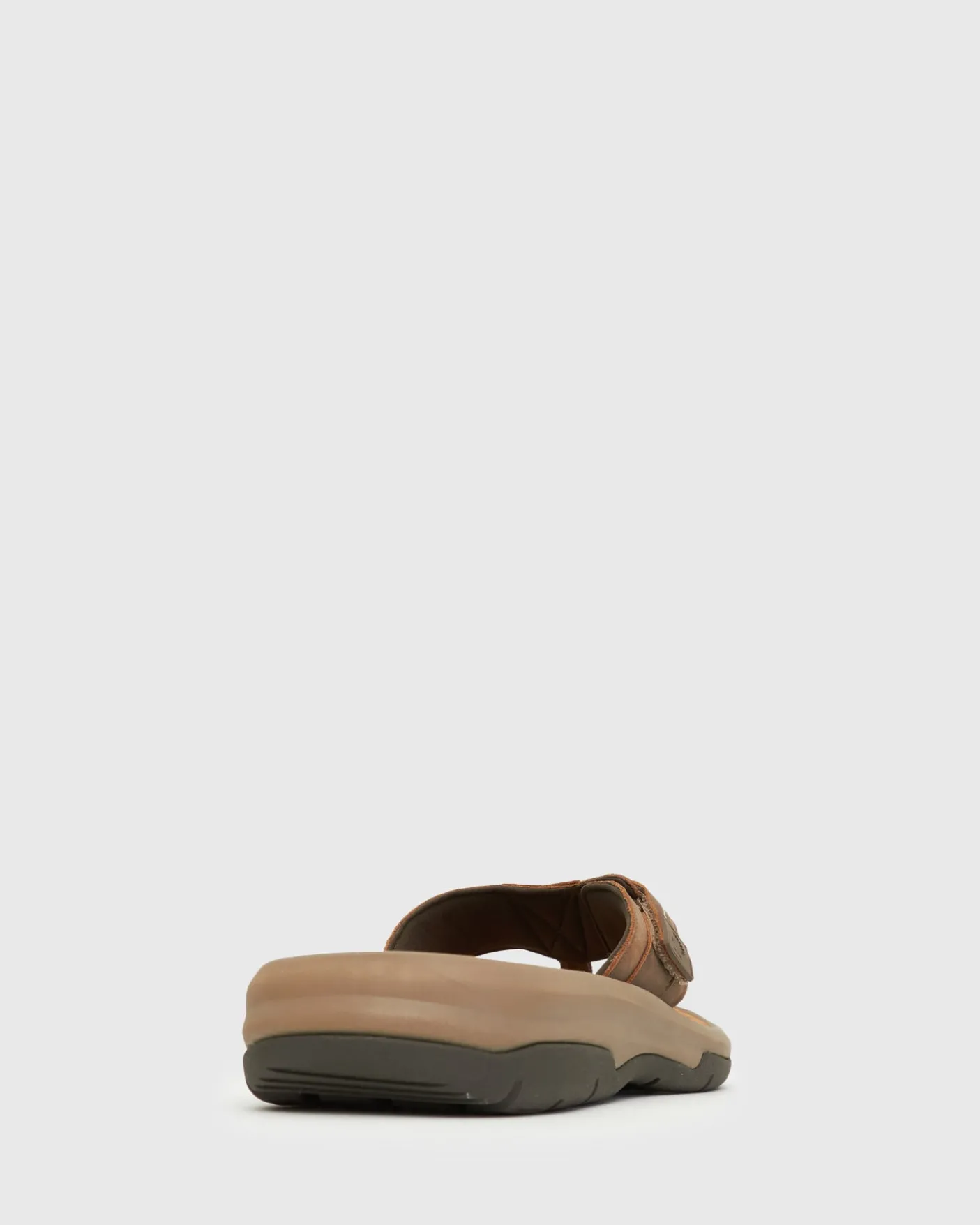 VICTOR Leather Thong Sandals