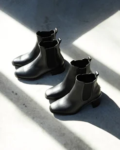 Wider Fit ELLIOT Vegan Ankle Chelsea Boots